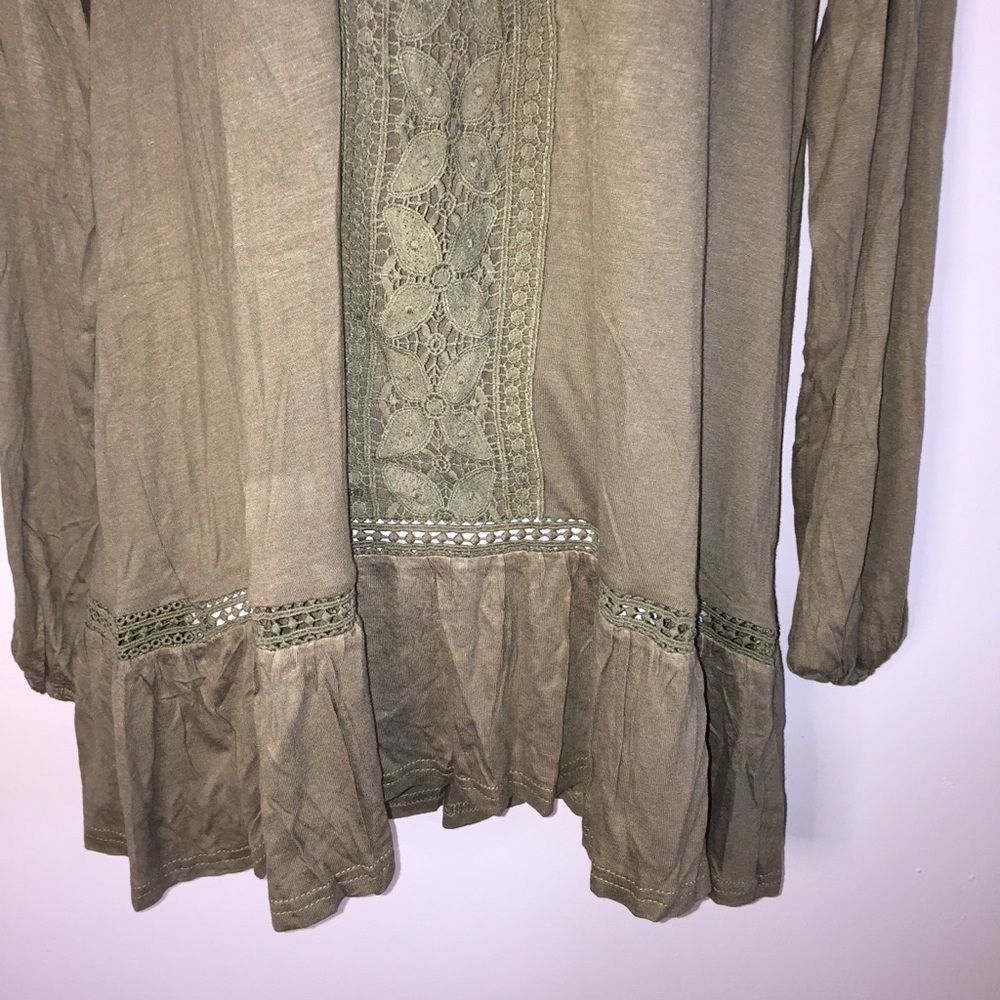 Forgotten Grace Crochet Trim Blouse - Picture 3 of 6